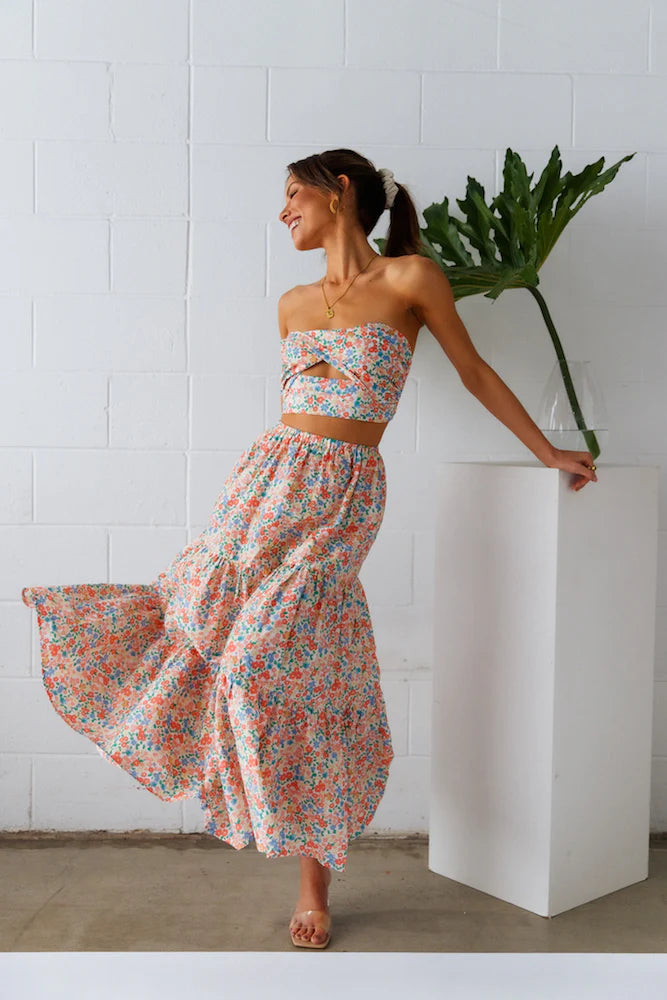 So Particular Crop Floral
